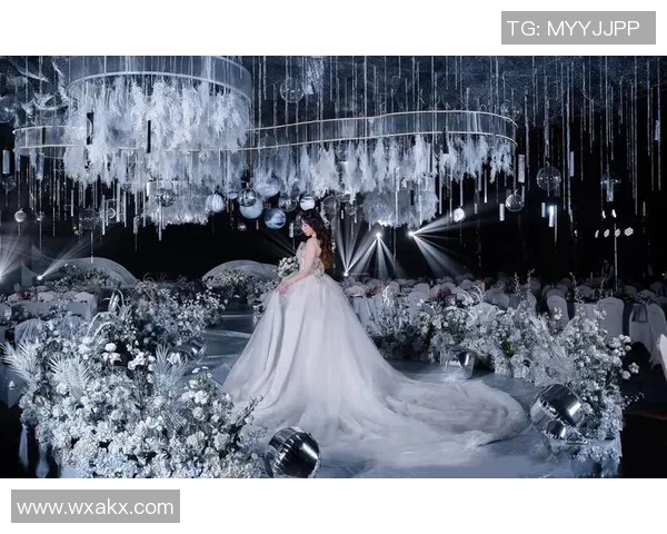 浪漫婚纱之美:穿越时光的爱情誓言与梦幻设计 浪漫婚纱之美:穿越时光的爱情誓言与梦幻设计